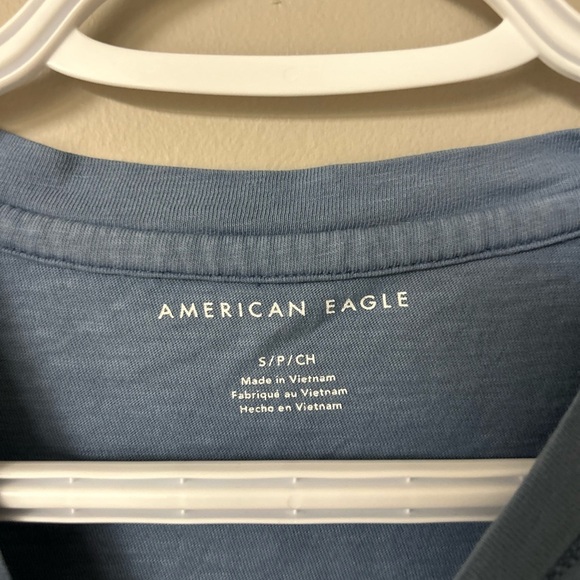American Eagle Blue Cropped T-Shirt - Picture 4 of 4